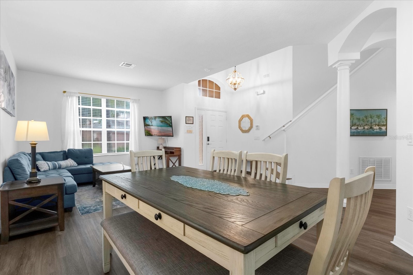 Slide show image of the Orlando Florida Home for Sale 07