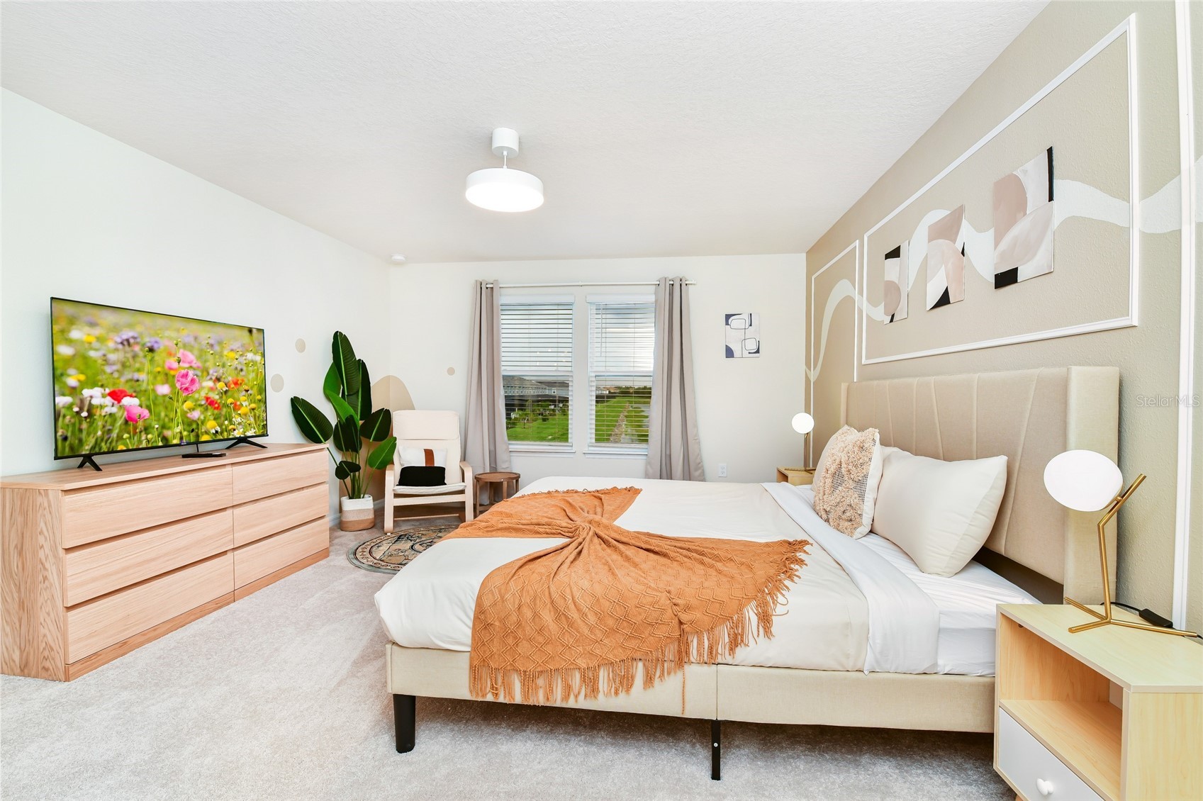 Slide show image of the Orlando Florida Home for Sale 24