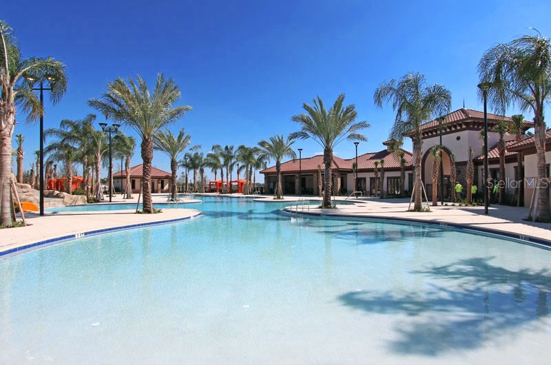 Slide show image of the Orlando Florida Home for Sale 33