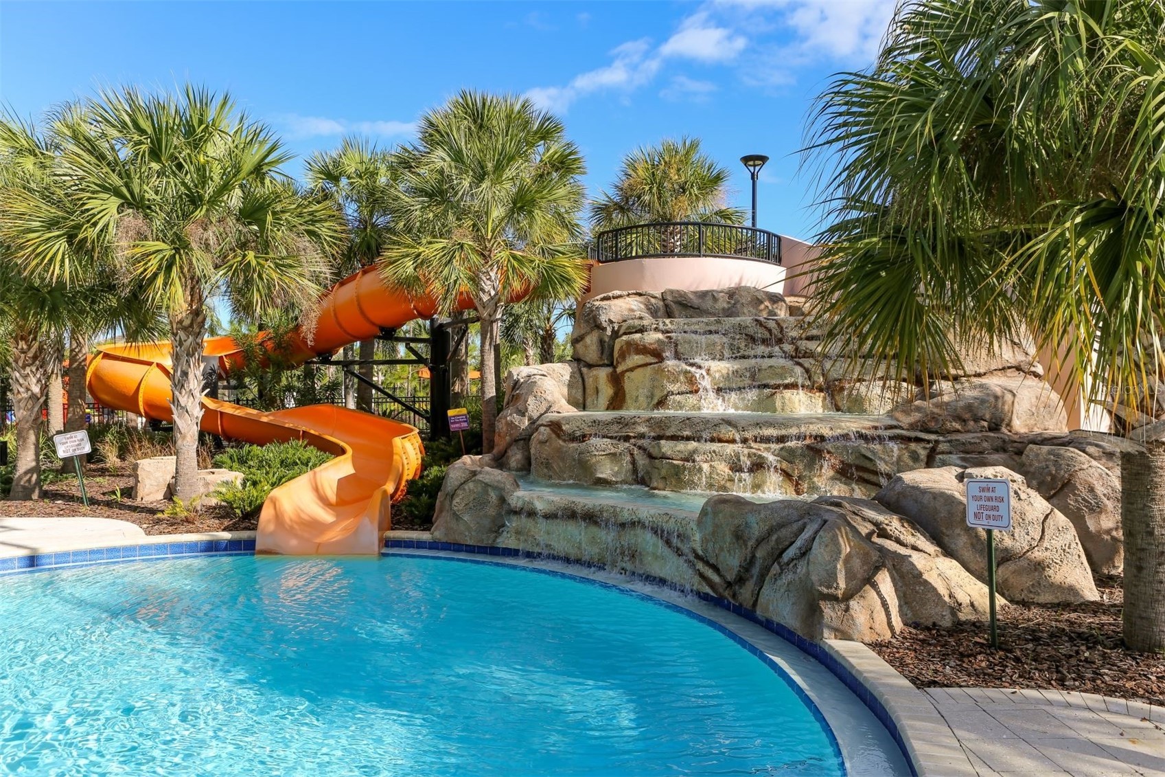 Slide show image of the Orlando Florida Home for Sale 35