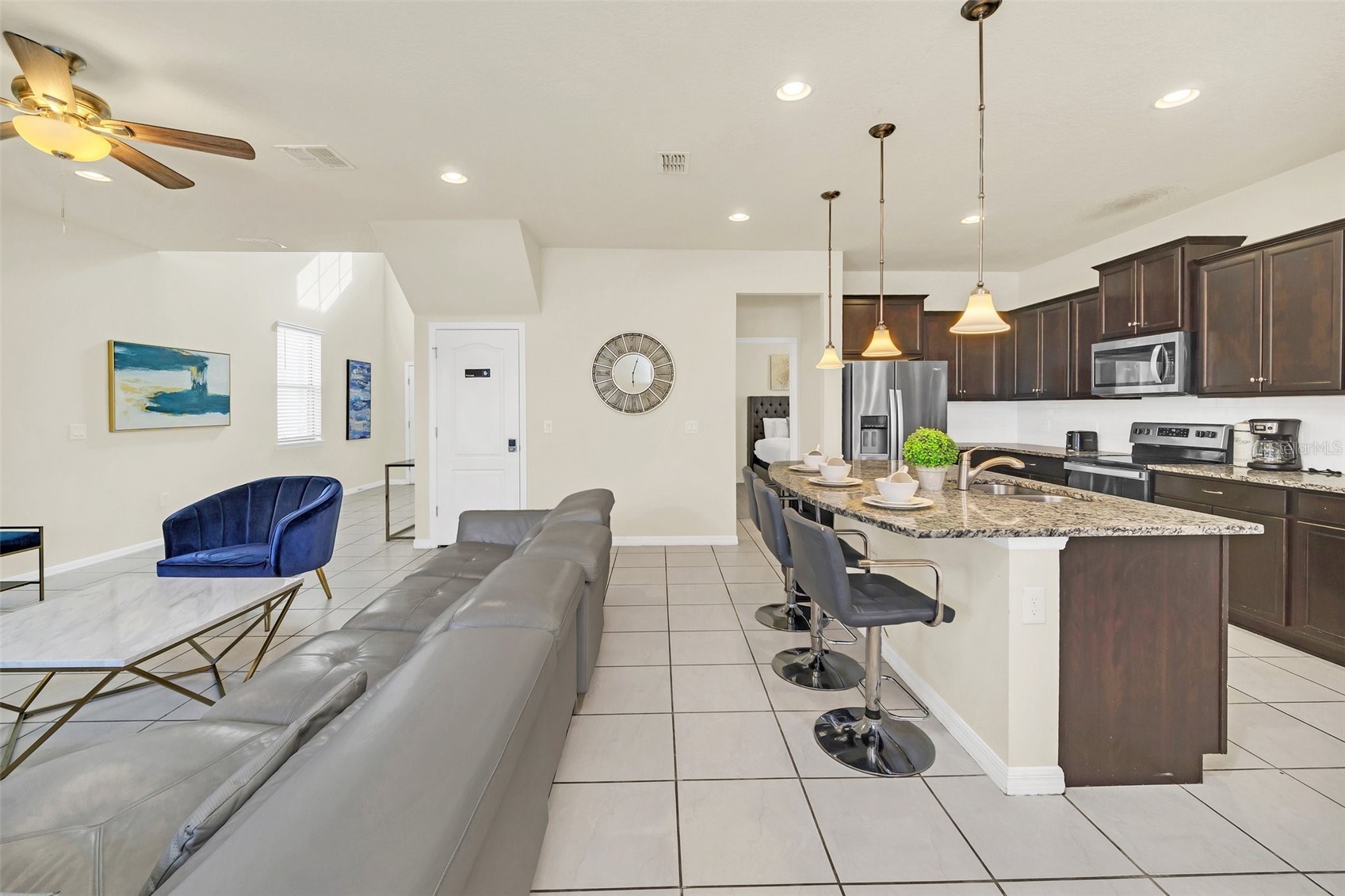 Slide show image of the Orlando Florida Home for Sale 09