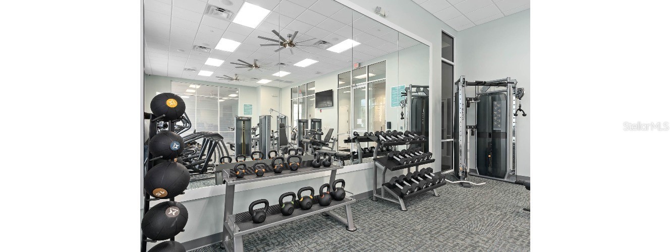 Slide show image of the Orlando Florida Home for Sale 46