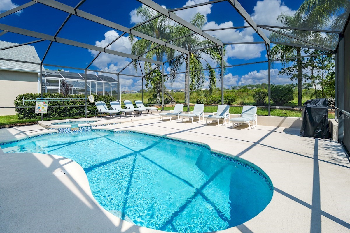 Slide show image of the Orlando Florida Home for Sale 03