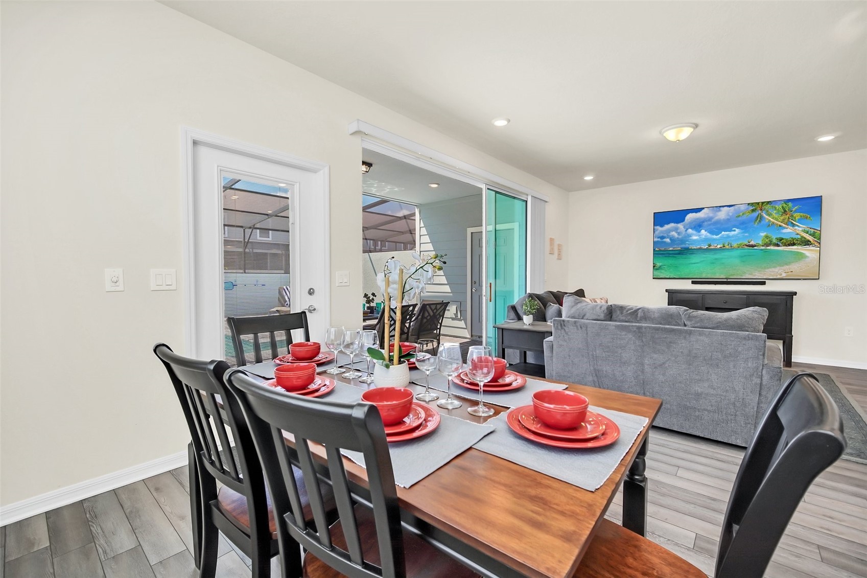 Slide show image of the Orlando Florida Home for Sale 07