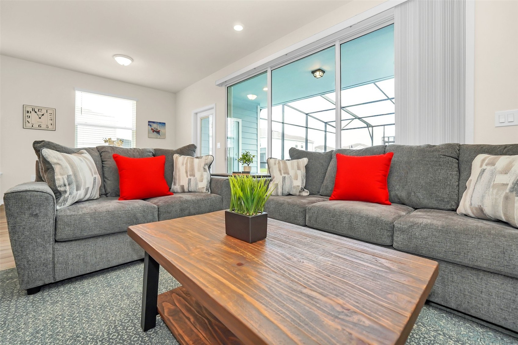 Slide show image of the Orlando Florida Home for Sale 09