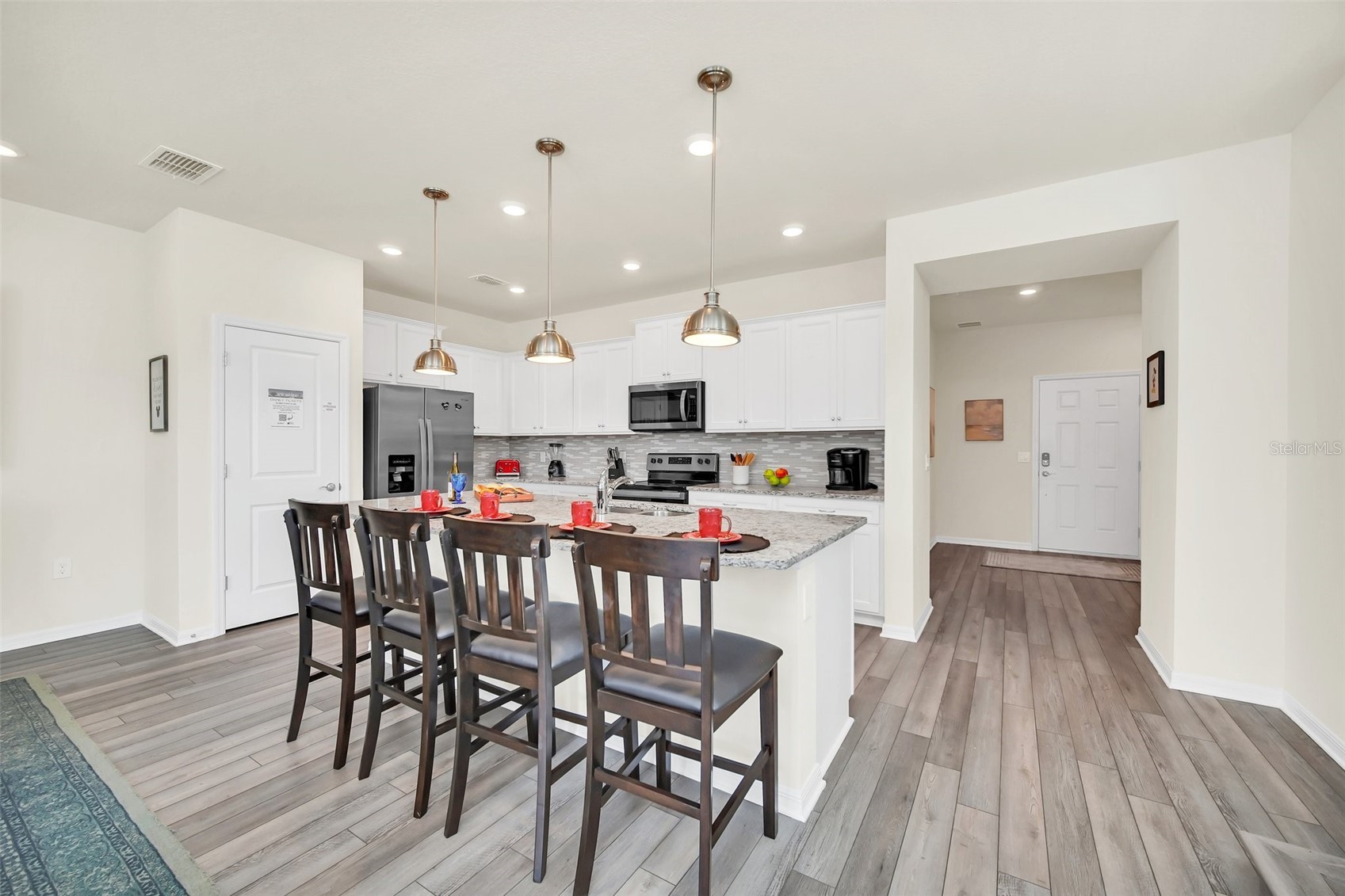 Slide show image of the Orlando Florida Home for Sale 13