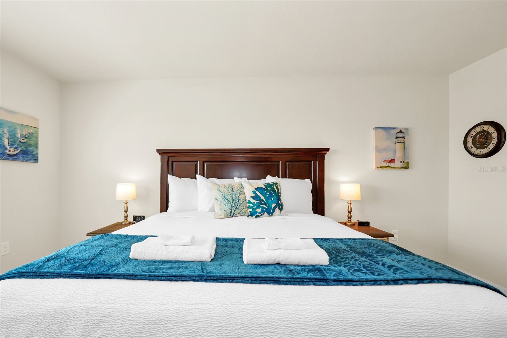 Slide show image of the Orlando Florida Home for Sale 32