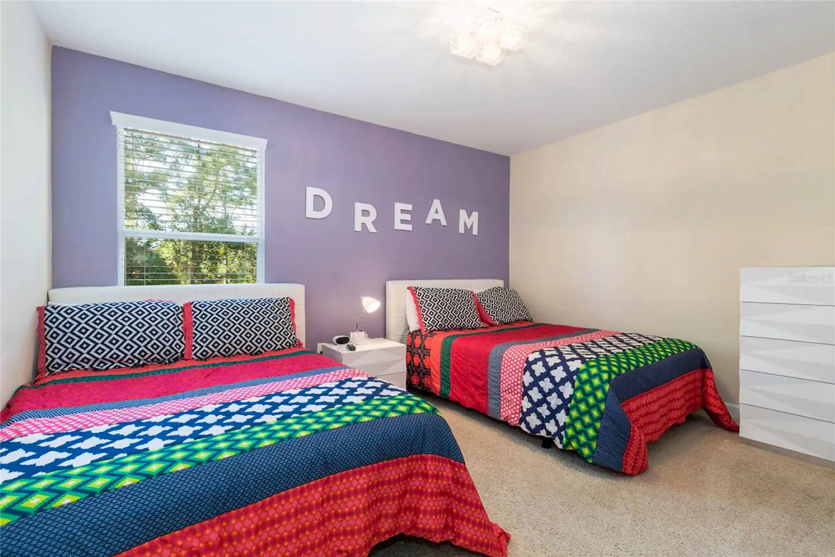 Slide show image of the Orlando Florida Home for Sale 22