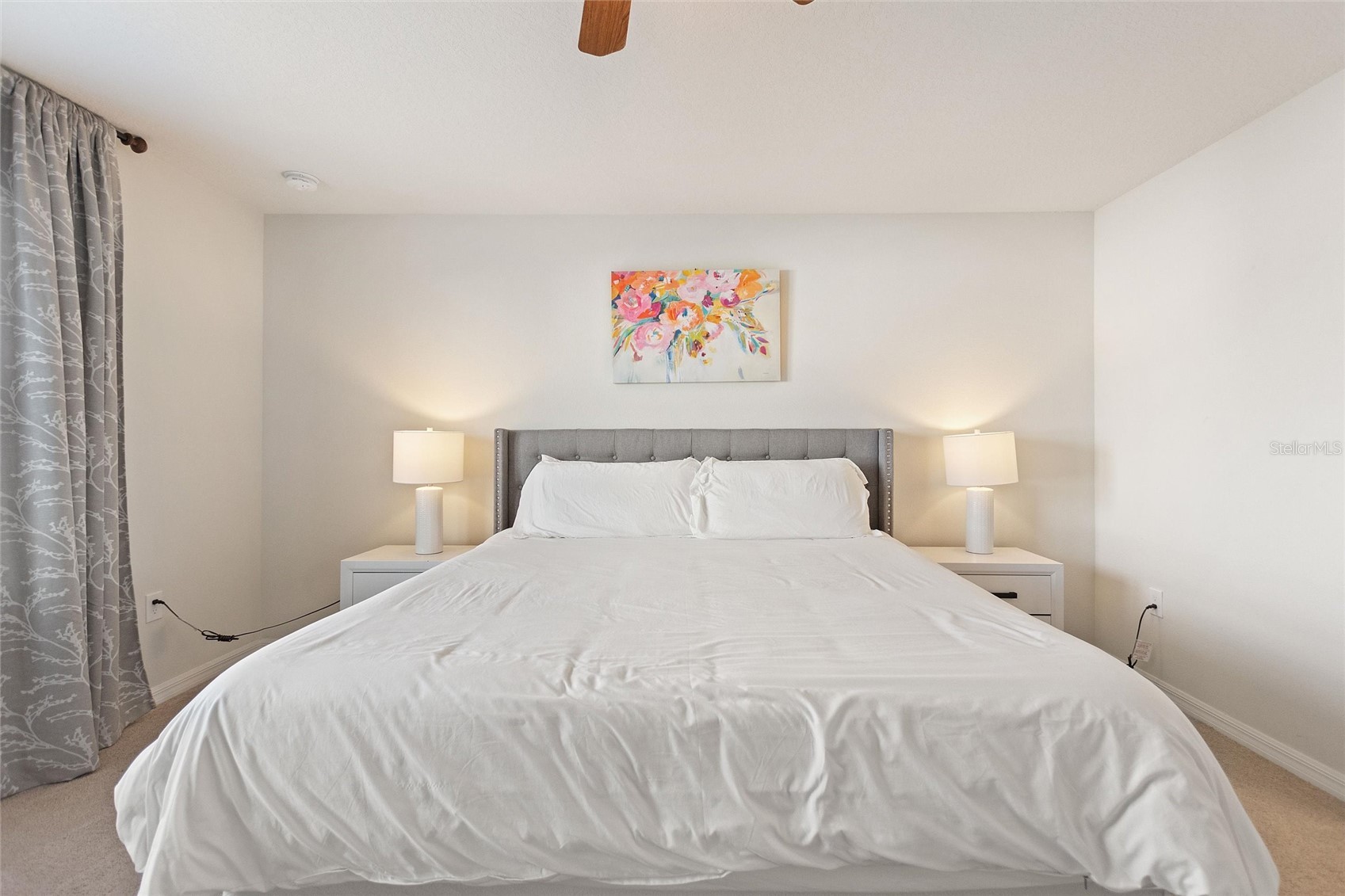 Slide show image of the Orlando Florida Home for Sale 27