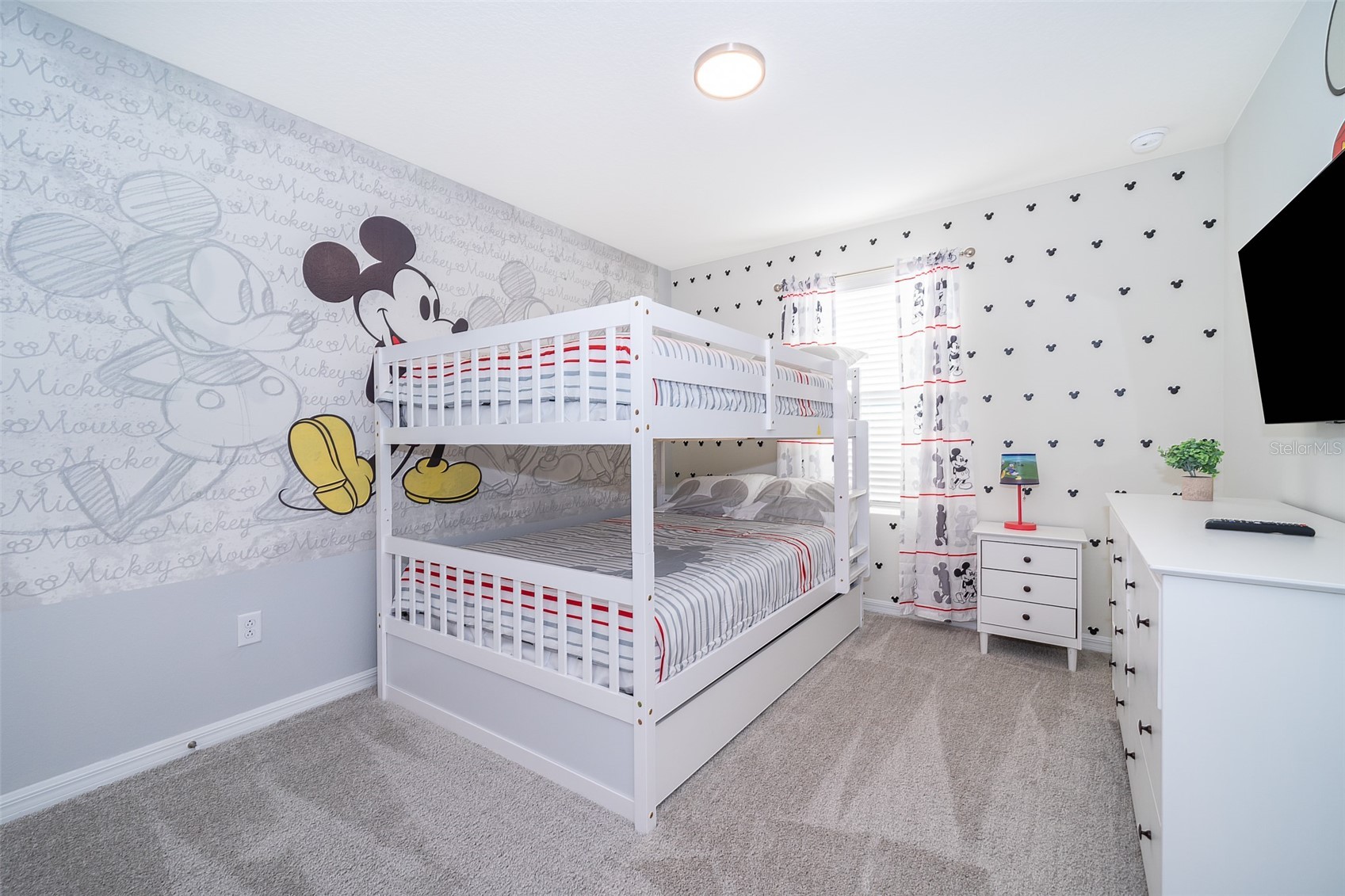 Slide show image of the Orlando Florida Home for Sale 06