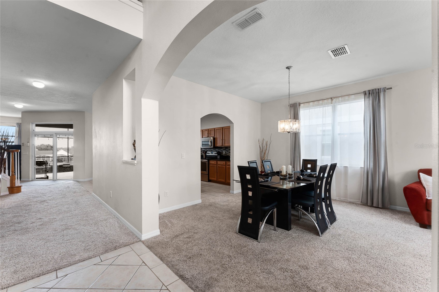 Slide show image of the Orlando Florida Home for Sale 04