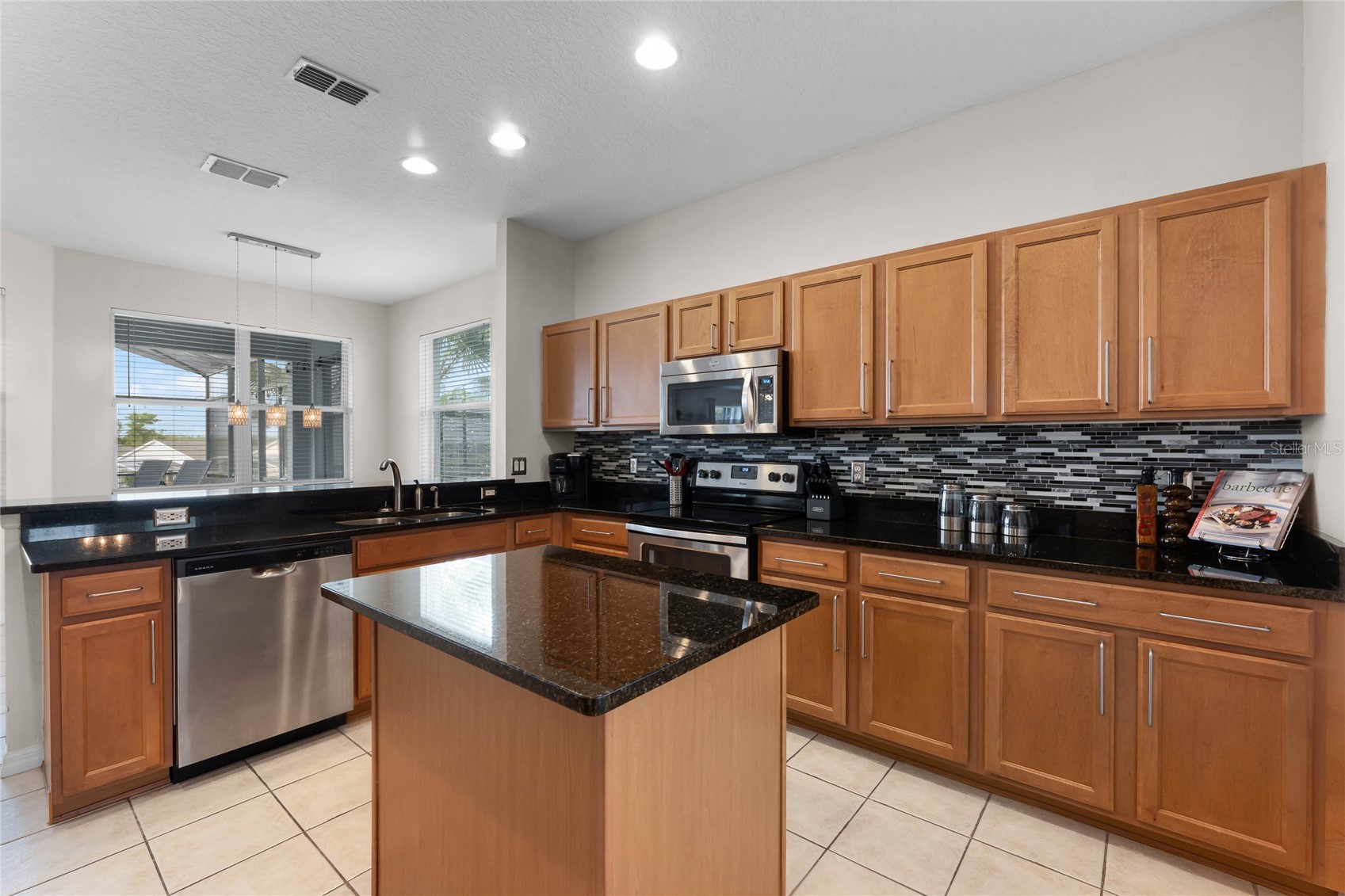 Slide show image of the Orlando Florida Home for Sale 10