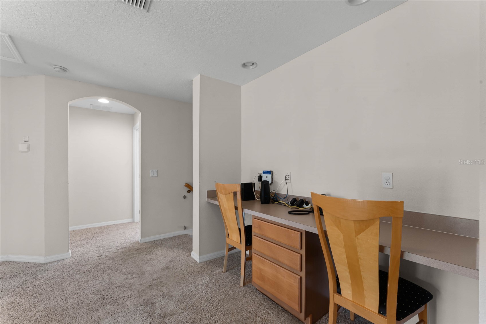 Slide show image of the Orlando Florida Home for Sale 28