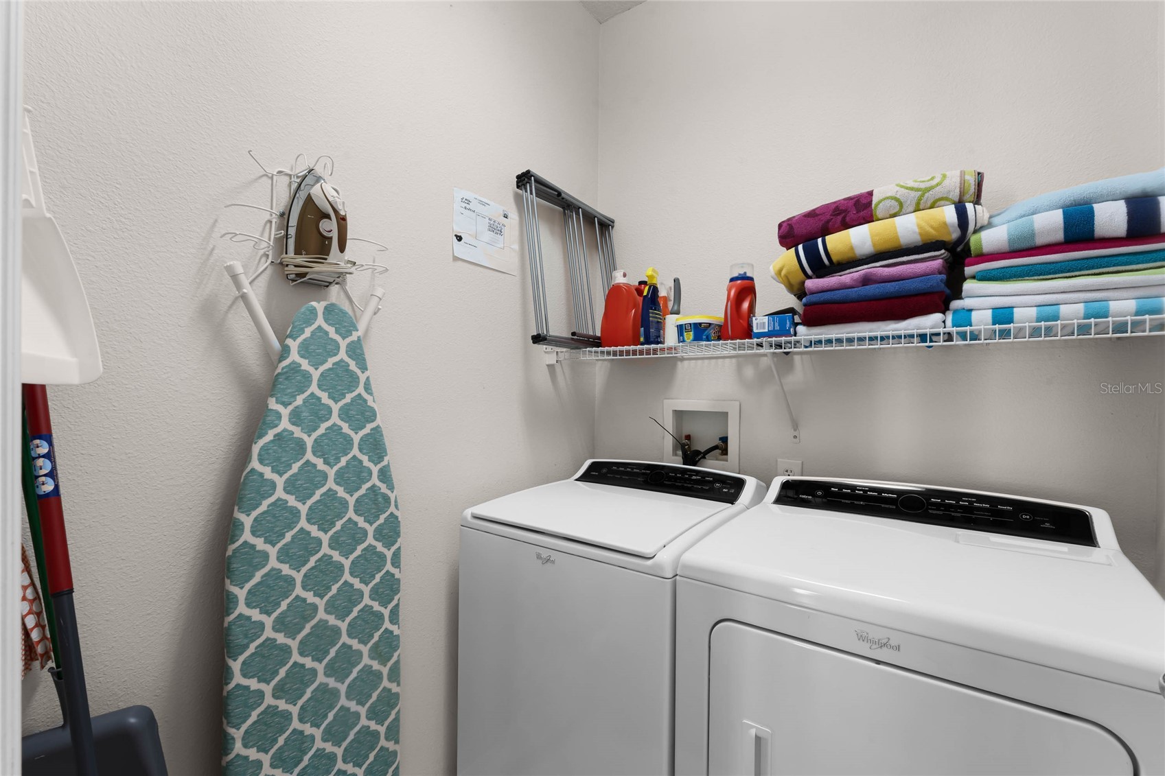 Slide show image of the Orlando Florida Home for Sale 32