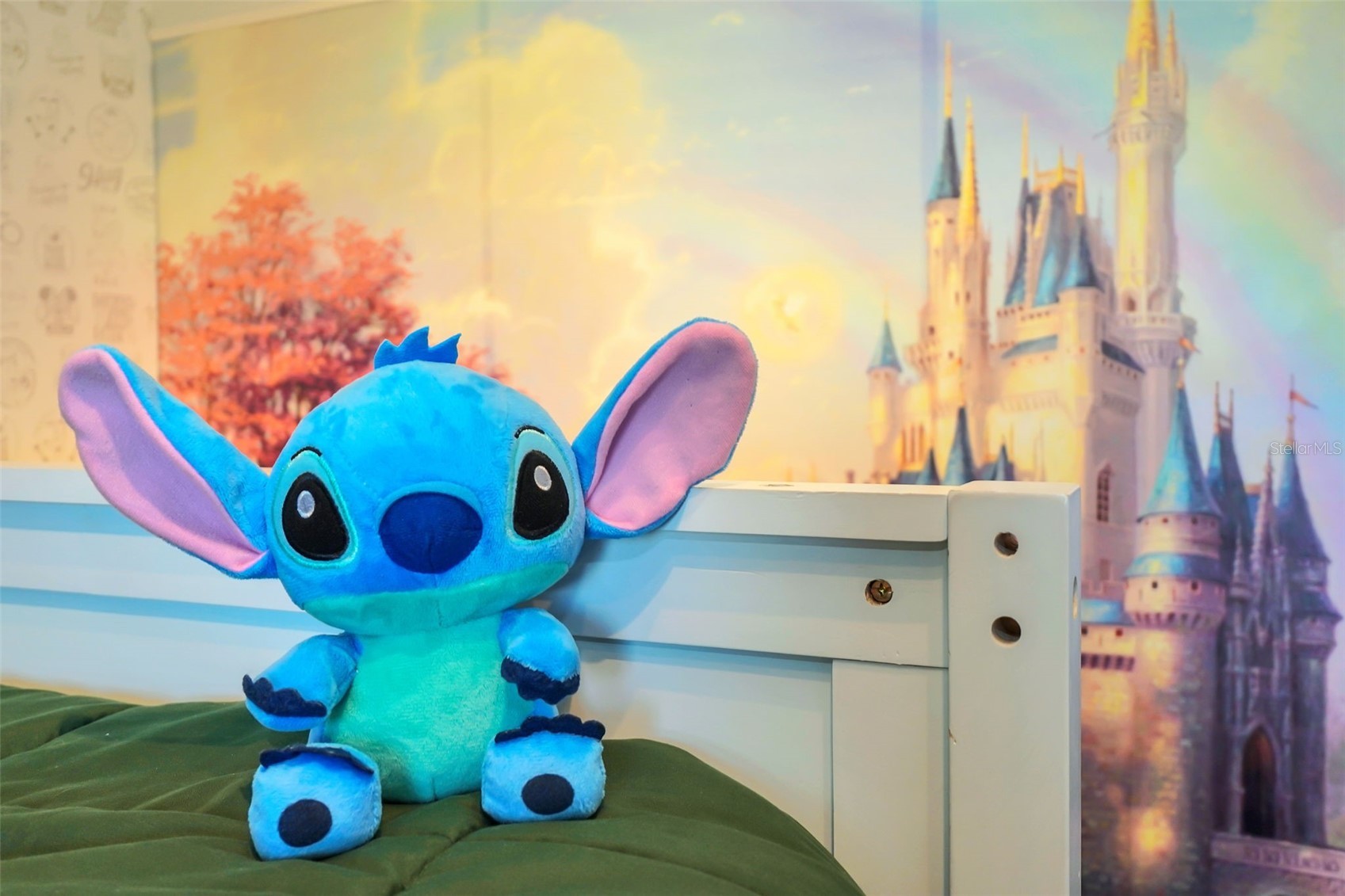 Slide show image of the Orlando Florida Home for Sale 51