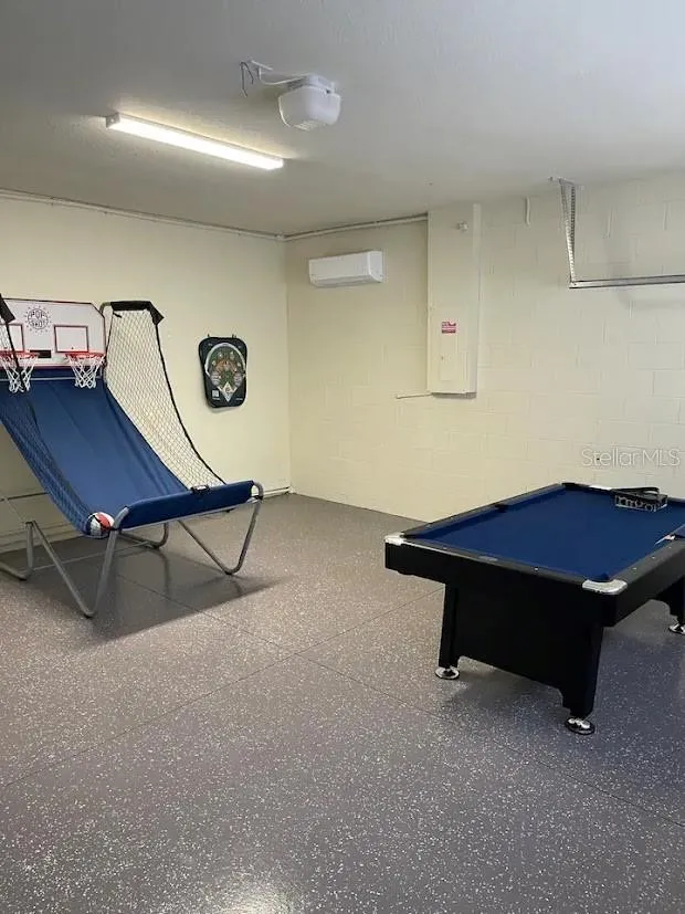 Slide show image of the Orlando Florida Home for Sale 42