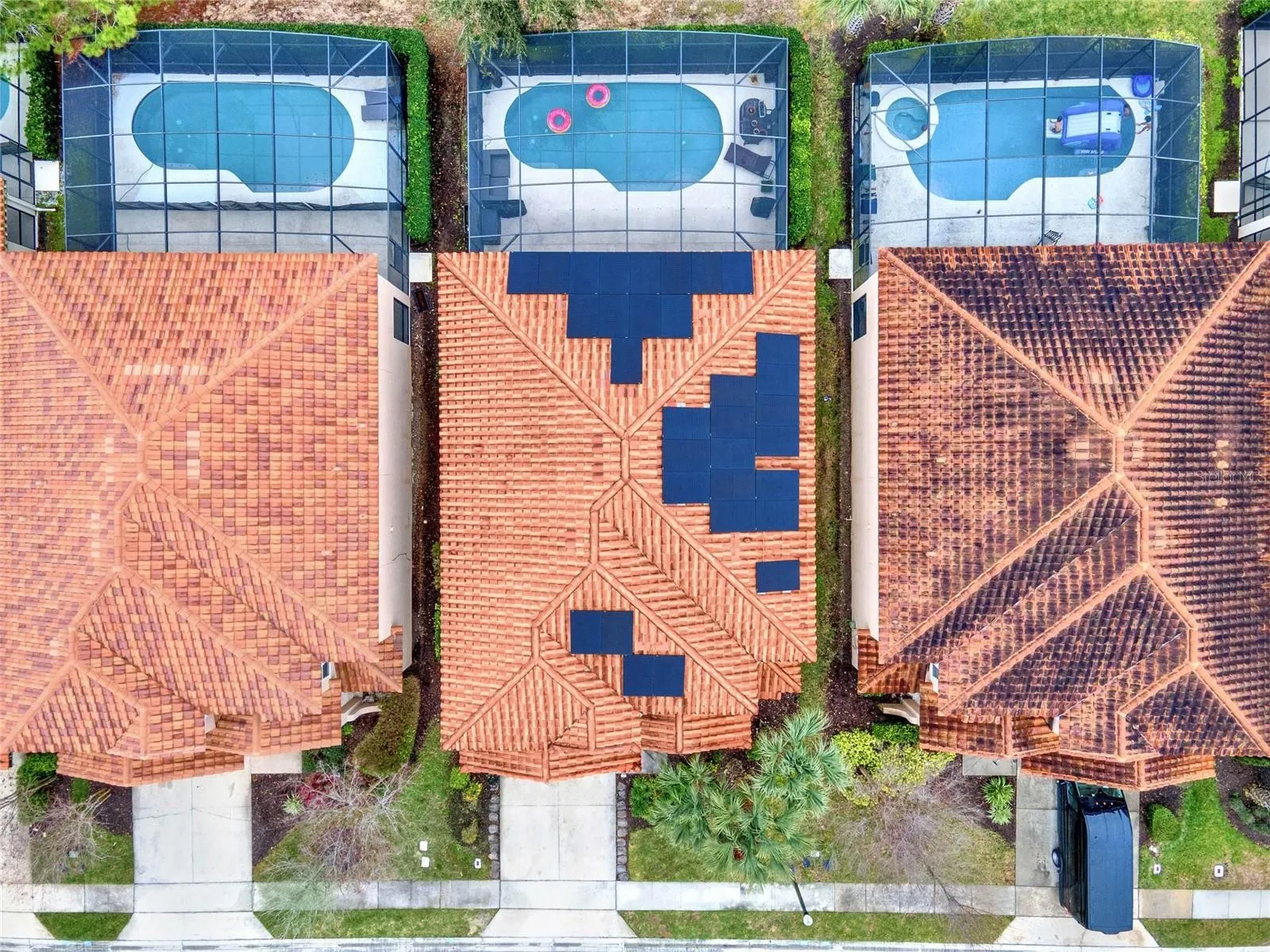 Slide show image of the Orlando Florida Home for Sale 30