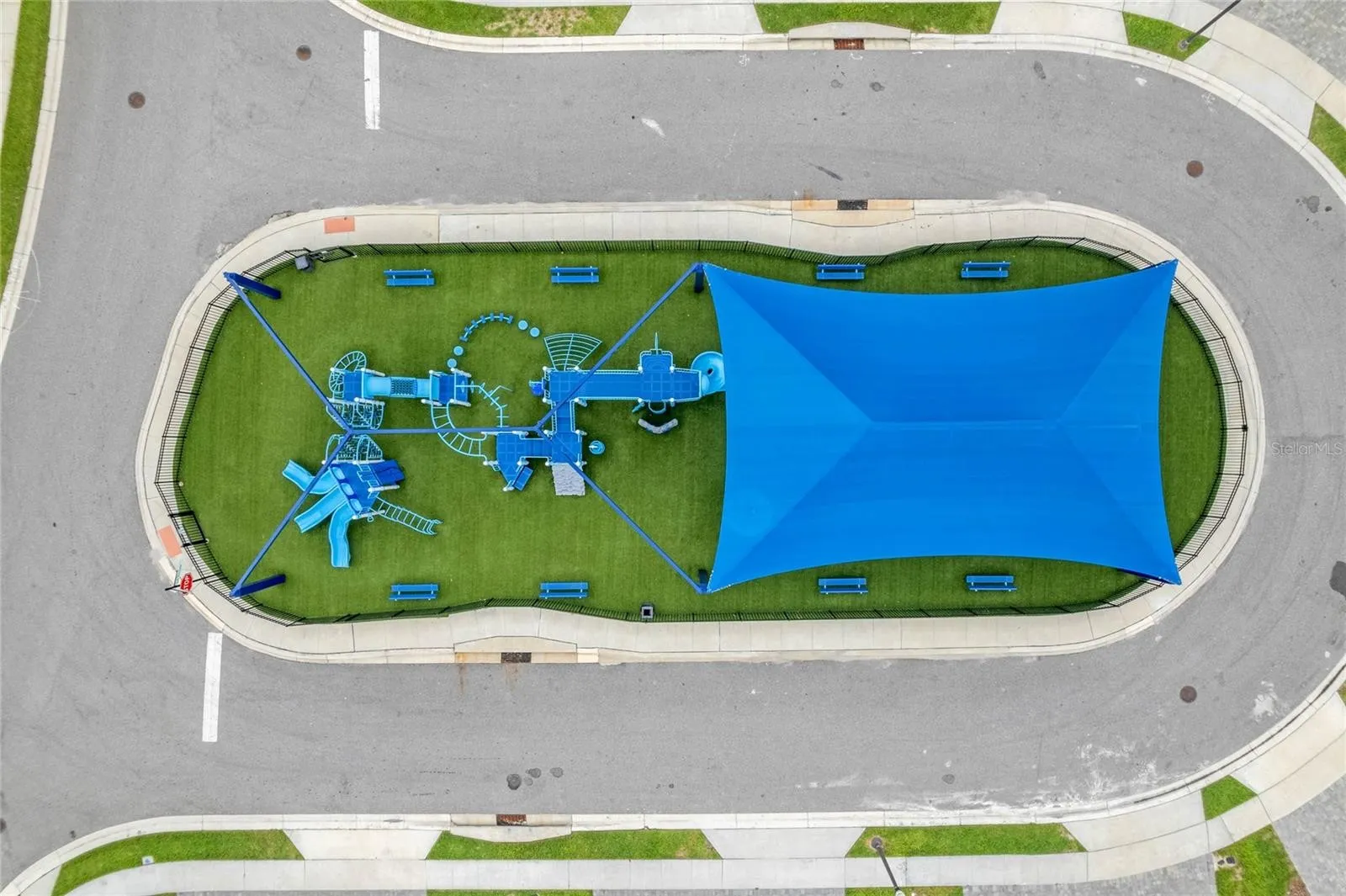 Slide show image of the Orlando Florida Home for Sale 40