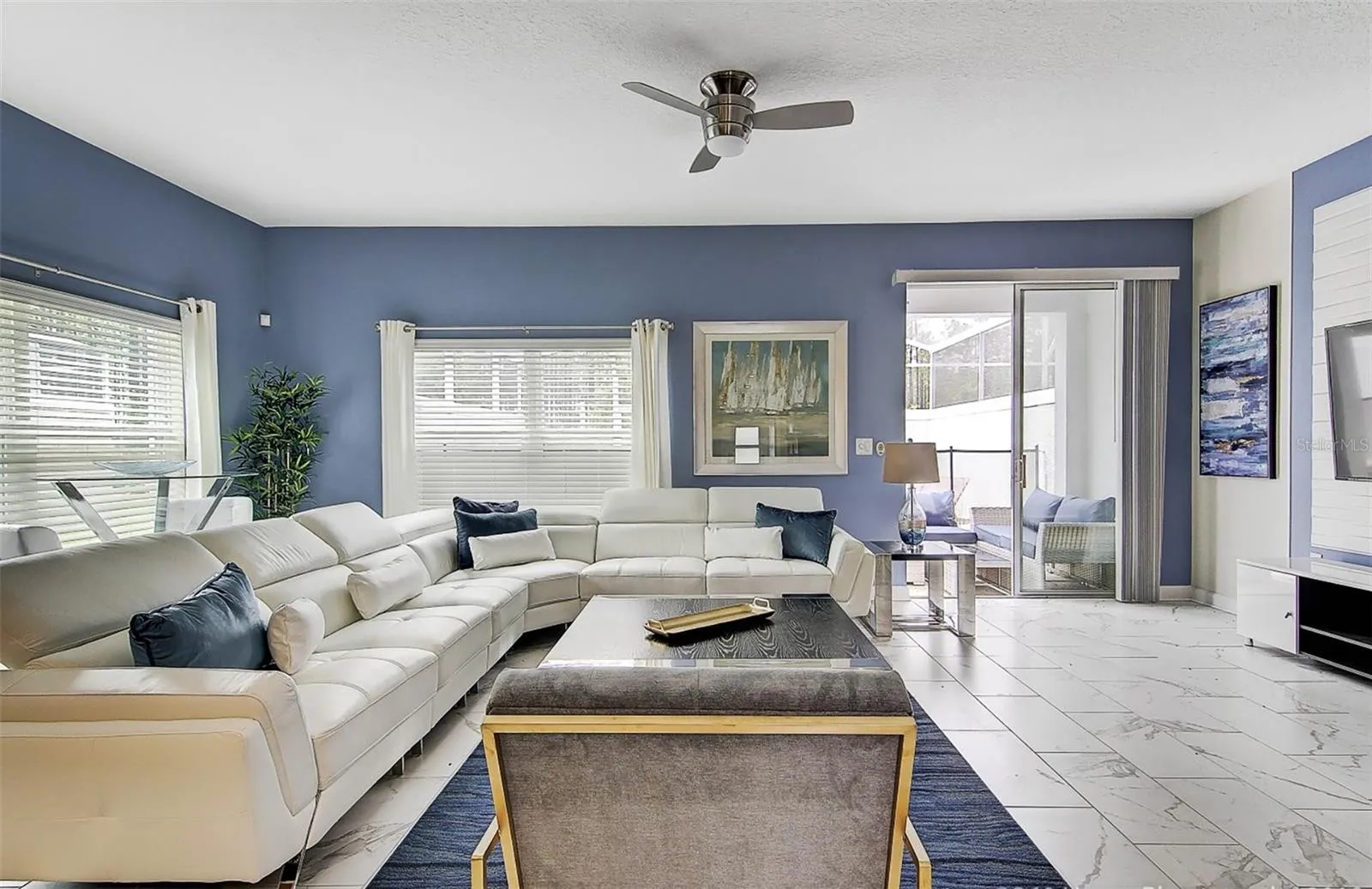 Slide show image of the Orlando Florida Home for Sale 04