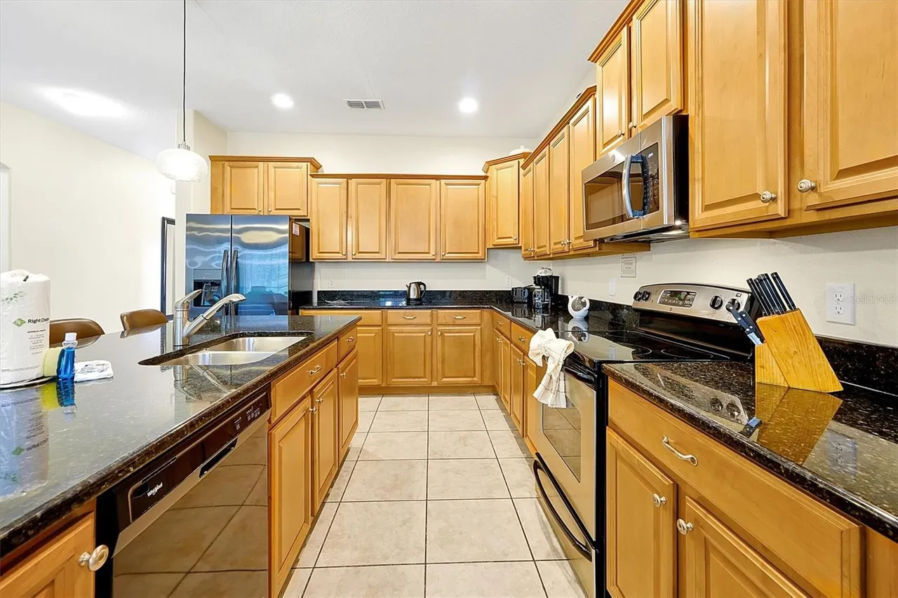 Slide show image of the Orlando Florida Home for Sale 08