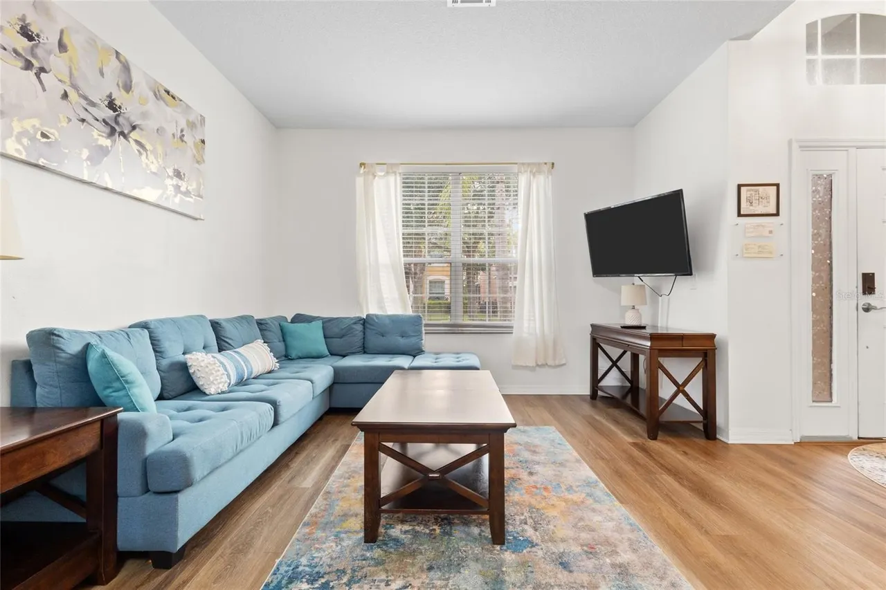 Slide show image of the Orlando Florida Home for Sale 05