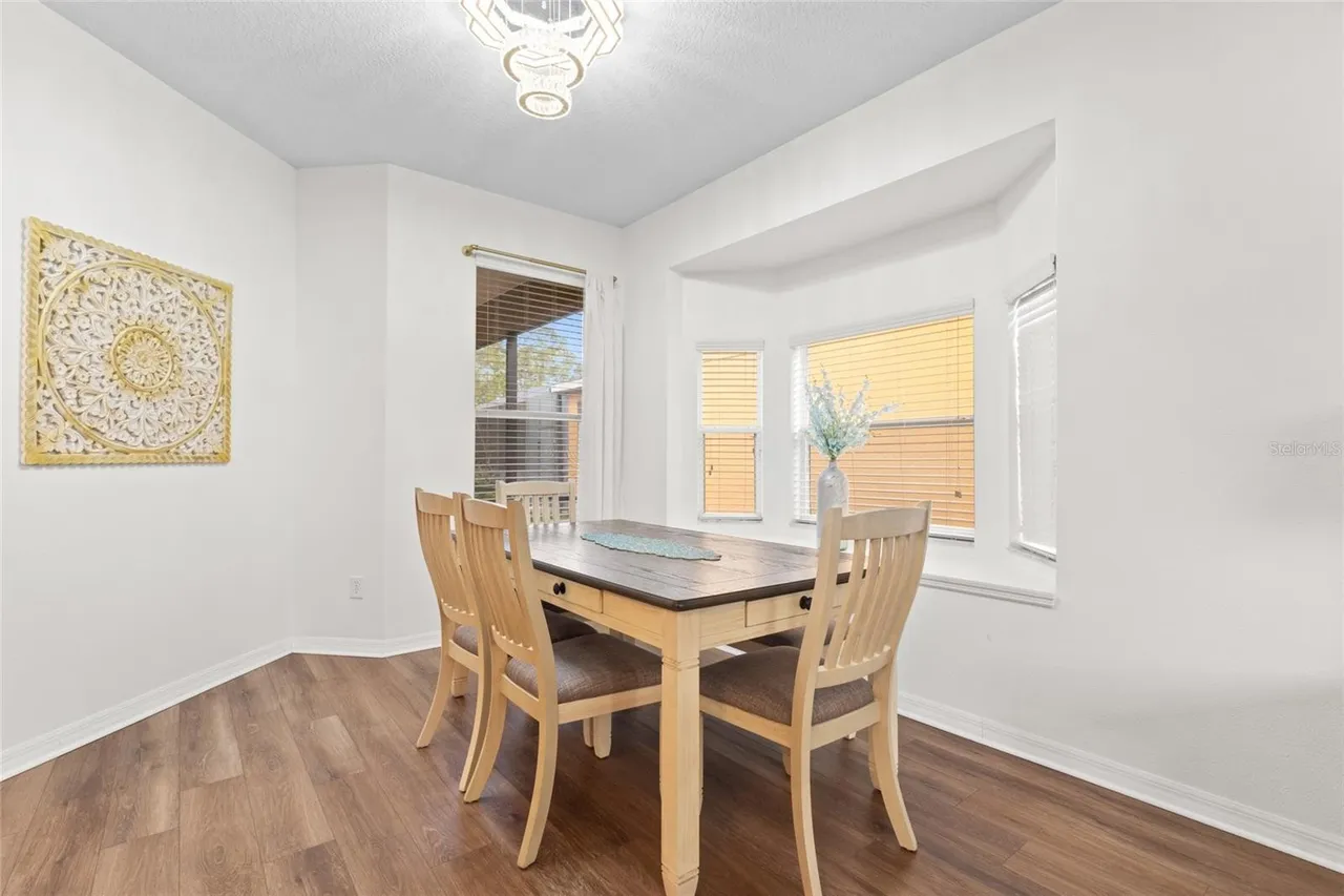 Slide show image of the Orlando Florida Home for Sale 06