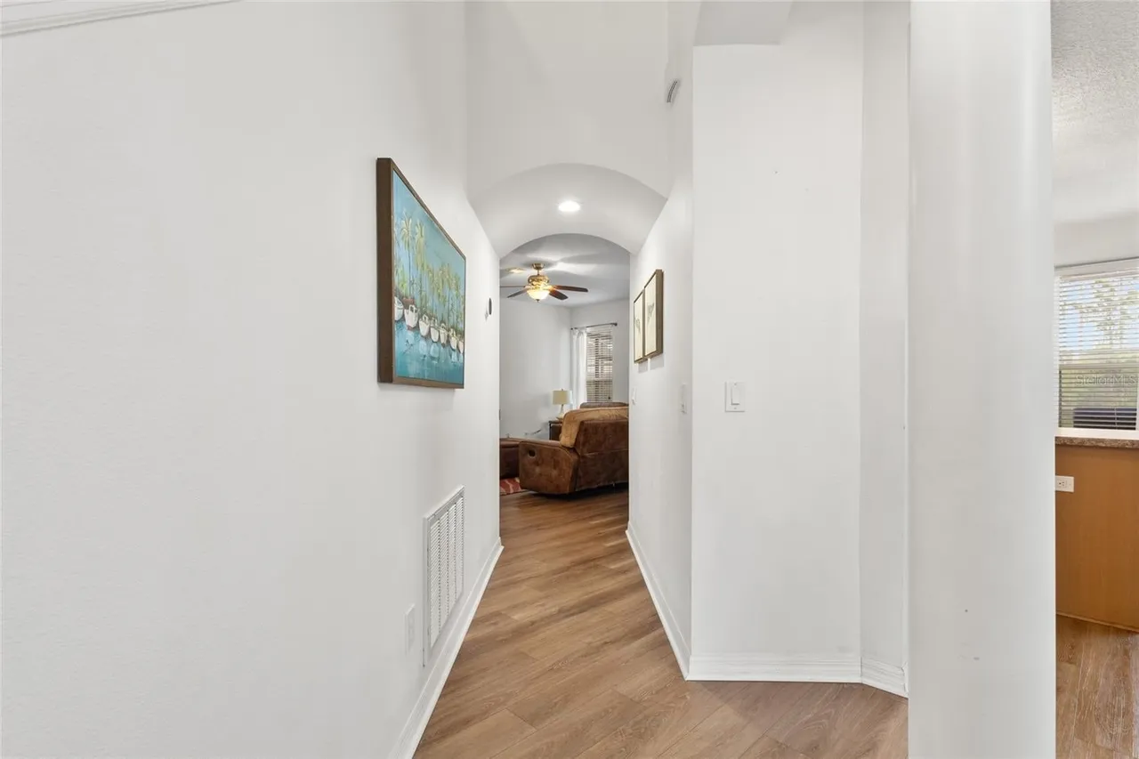 Slide show image of the Orlando Florida Home for Sale 08