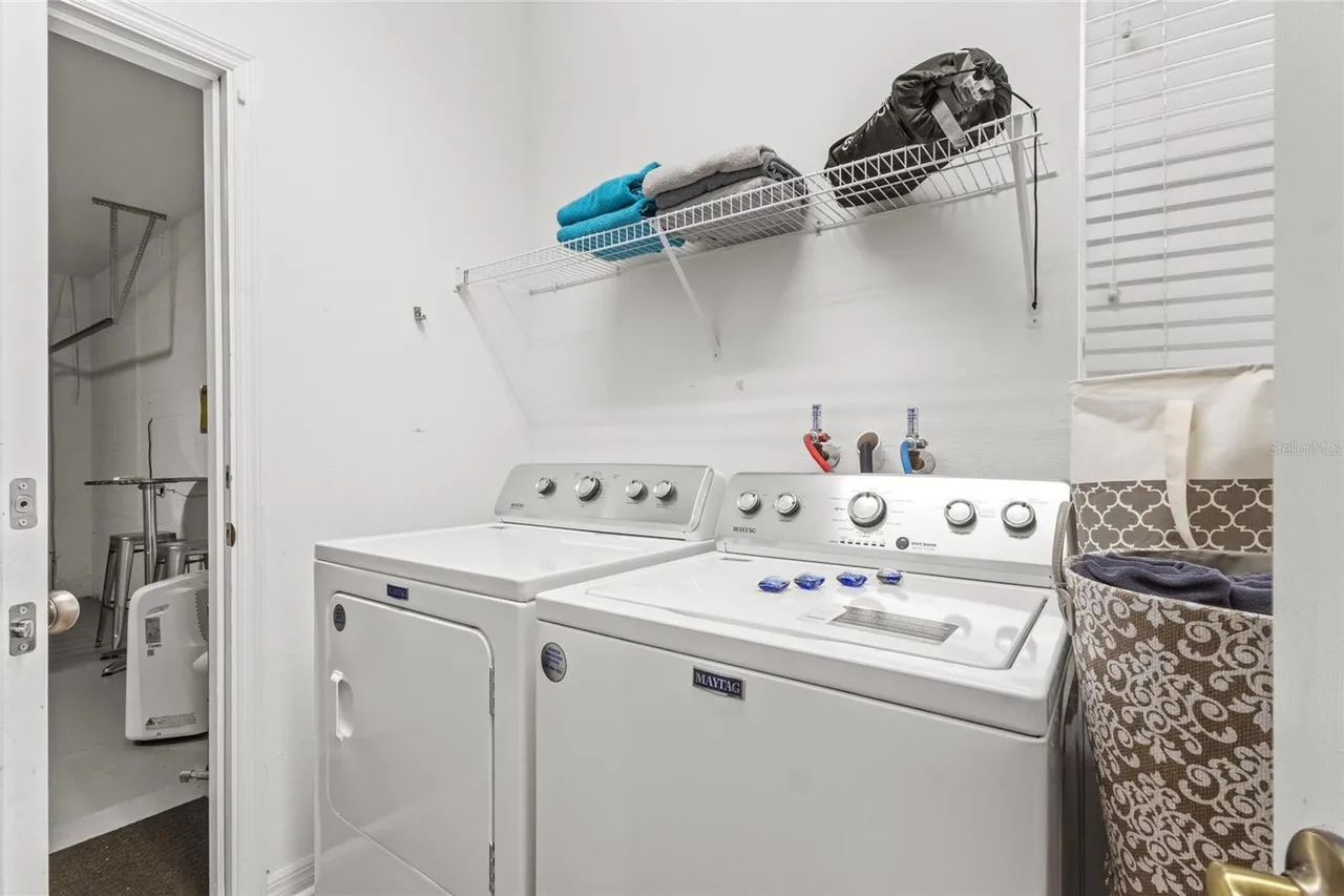 Slide show image of the Orlando Florida Home for Sale 16