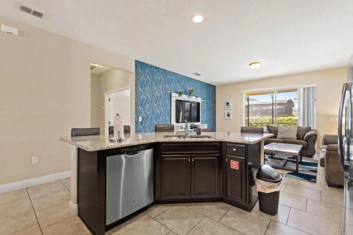 Slide show image of the Orlando Florida Home for Sale 08