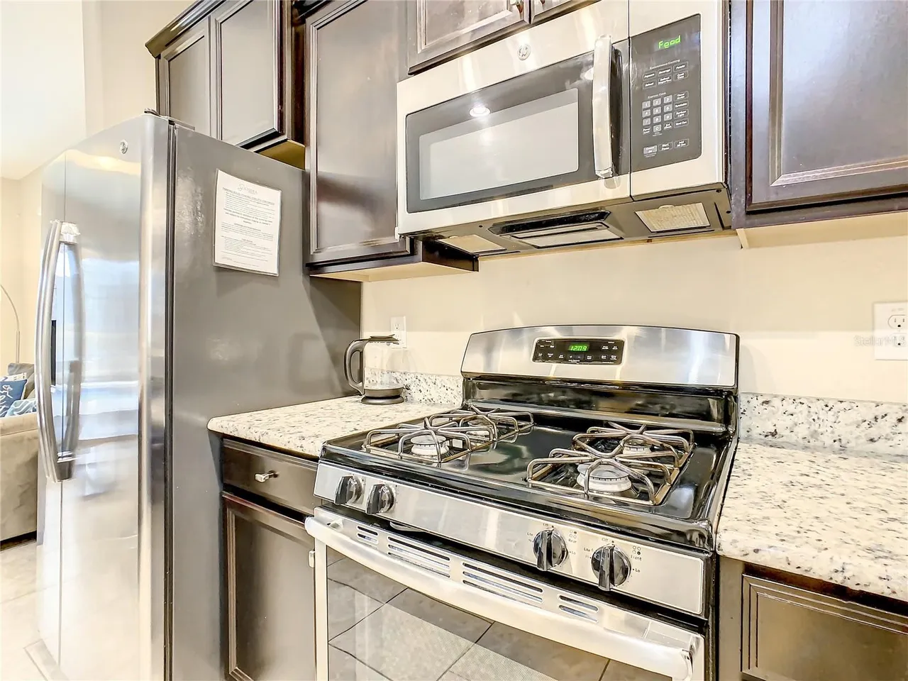 Slide show image of the Orlando Florida Home for Sale 10