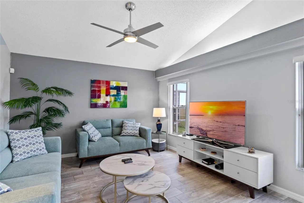 Slide show image of the Orlando Florida Home for Sale 08