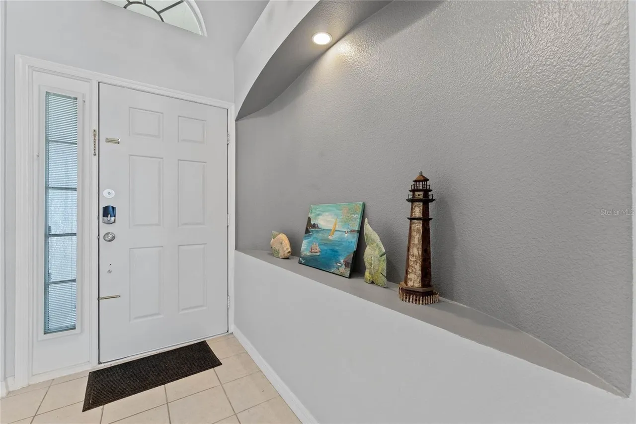 Slide show image of the Orlando Florida Home for Sale 09