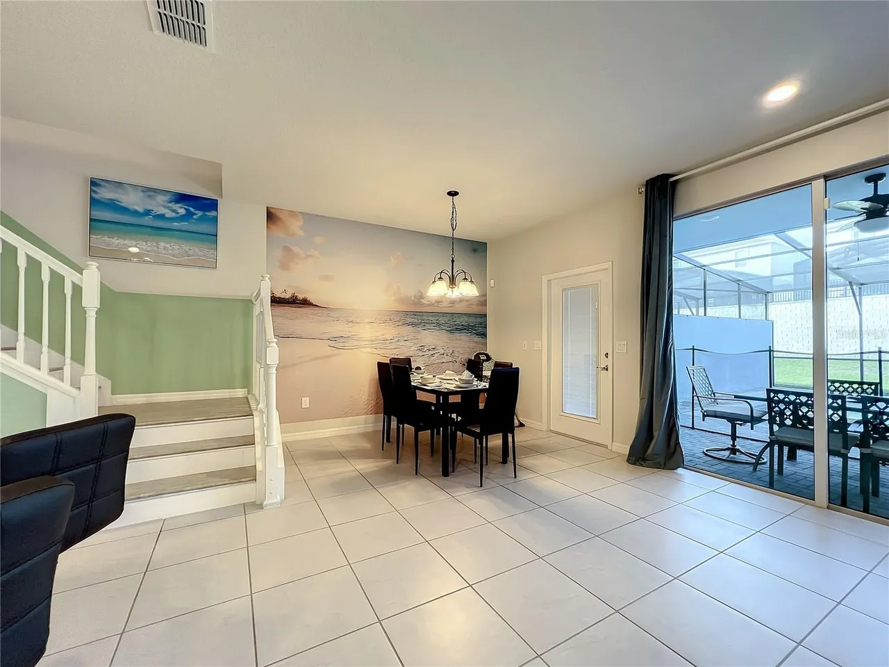 Slide show image of the Orlando Florida Home for Sale 13