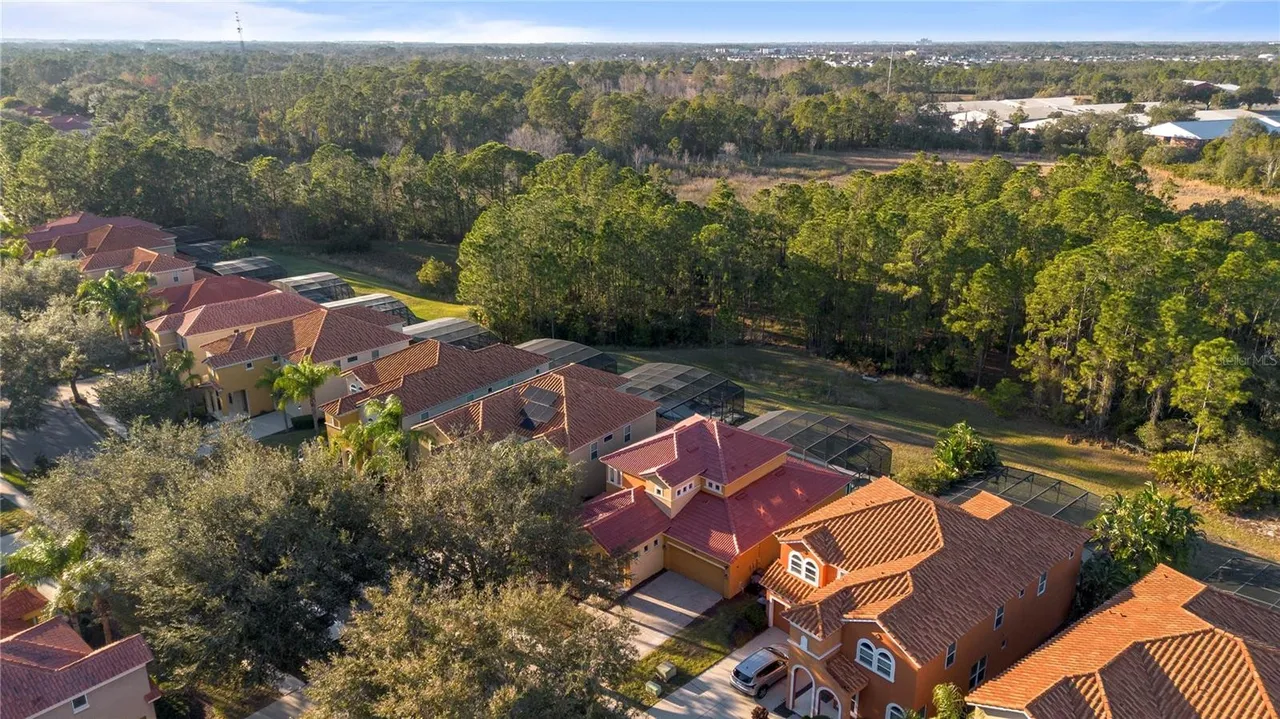 Slide show image of the Orlando Florida Home for Sale 44