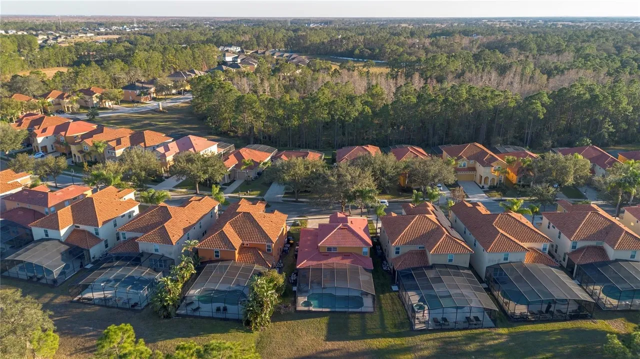 Slide show image of the Orlando Florida Home for Sale 47