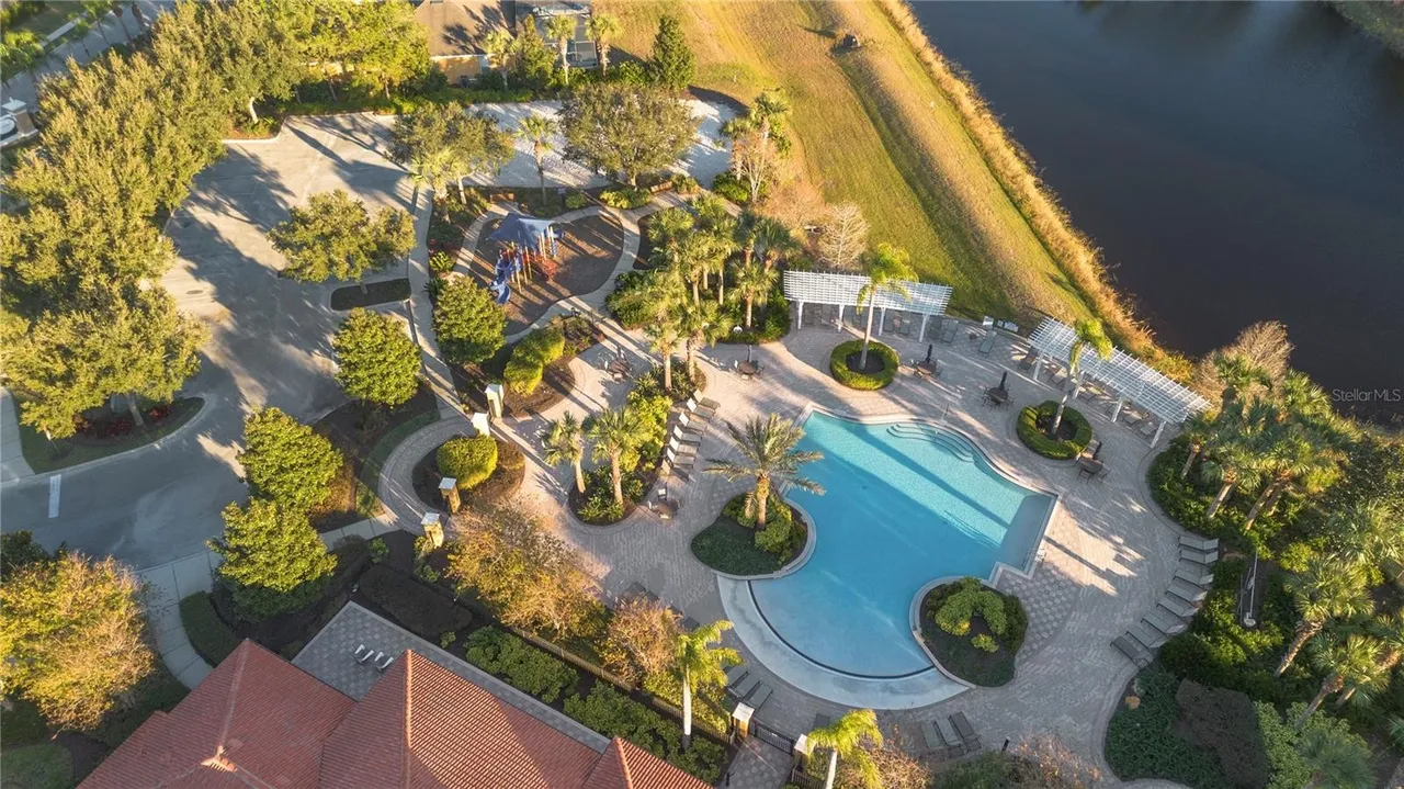 Slide show image of the Orlando Florida Home for Sale 49