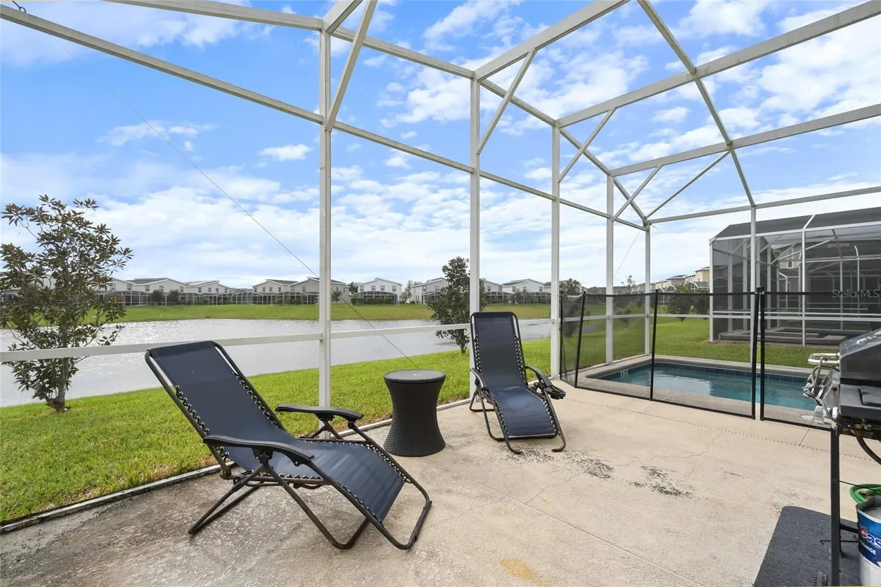 Slide show image of the Orlando Florida Home for Sale 50