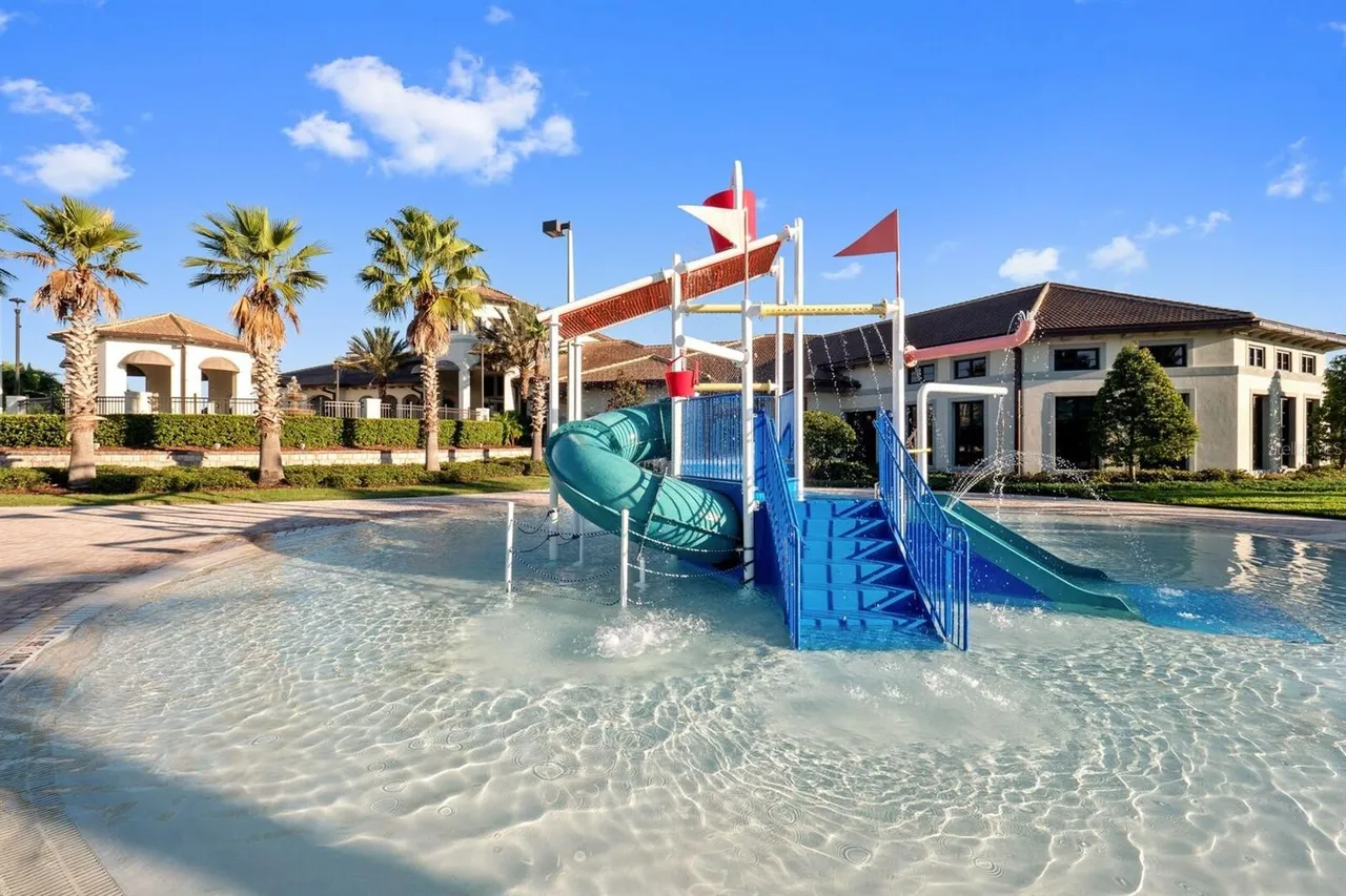 Slide show image of the Orlando Florida Home for Sale 67