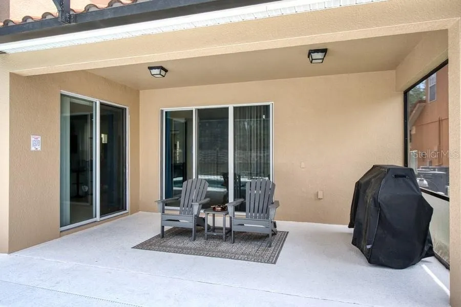 Slide show image of the Orlando Florida Home for Sale 38