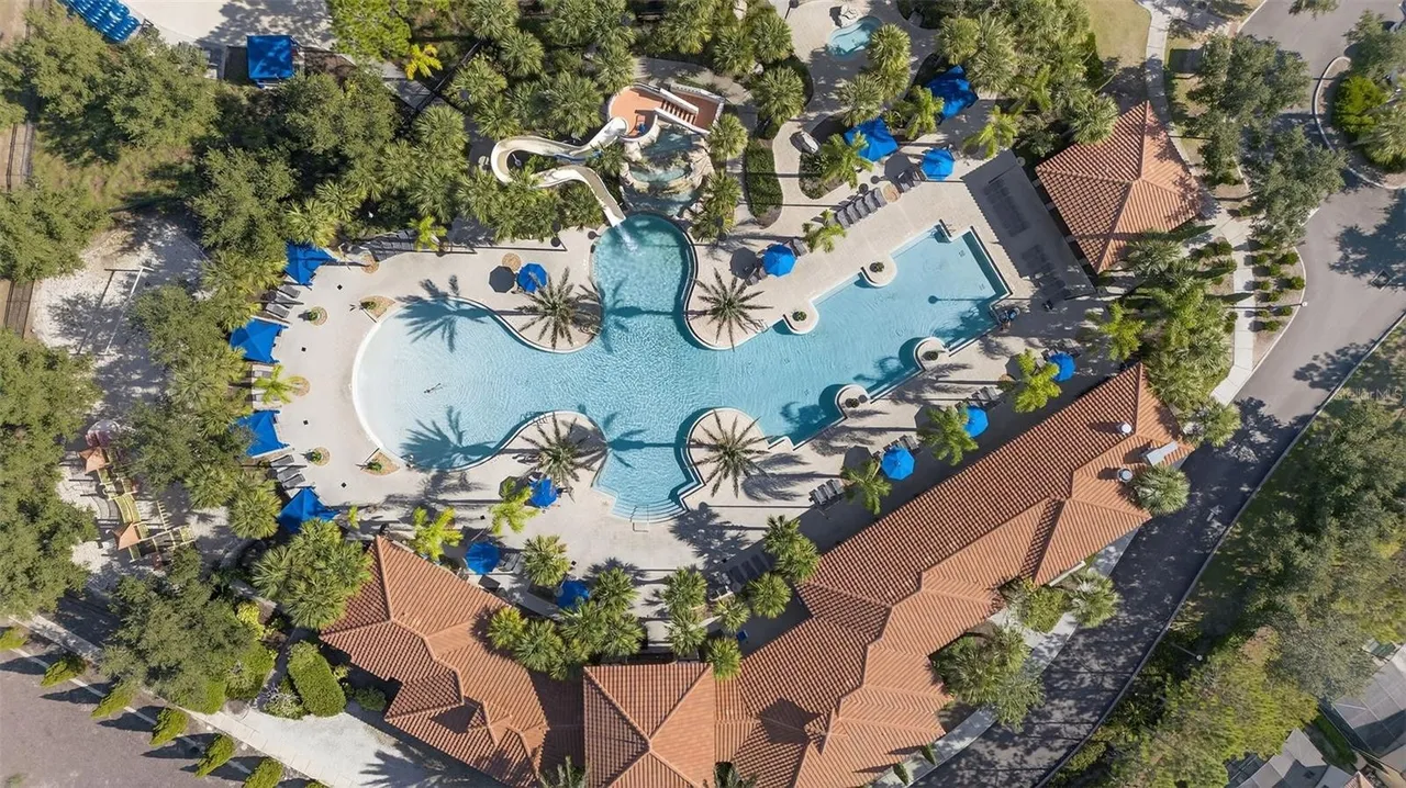 Slide show image of the Orlando Florida Home for Sale 48