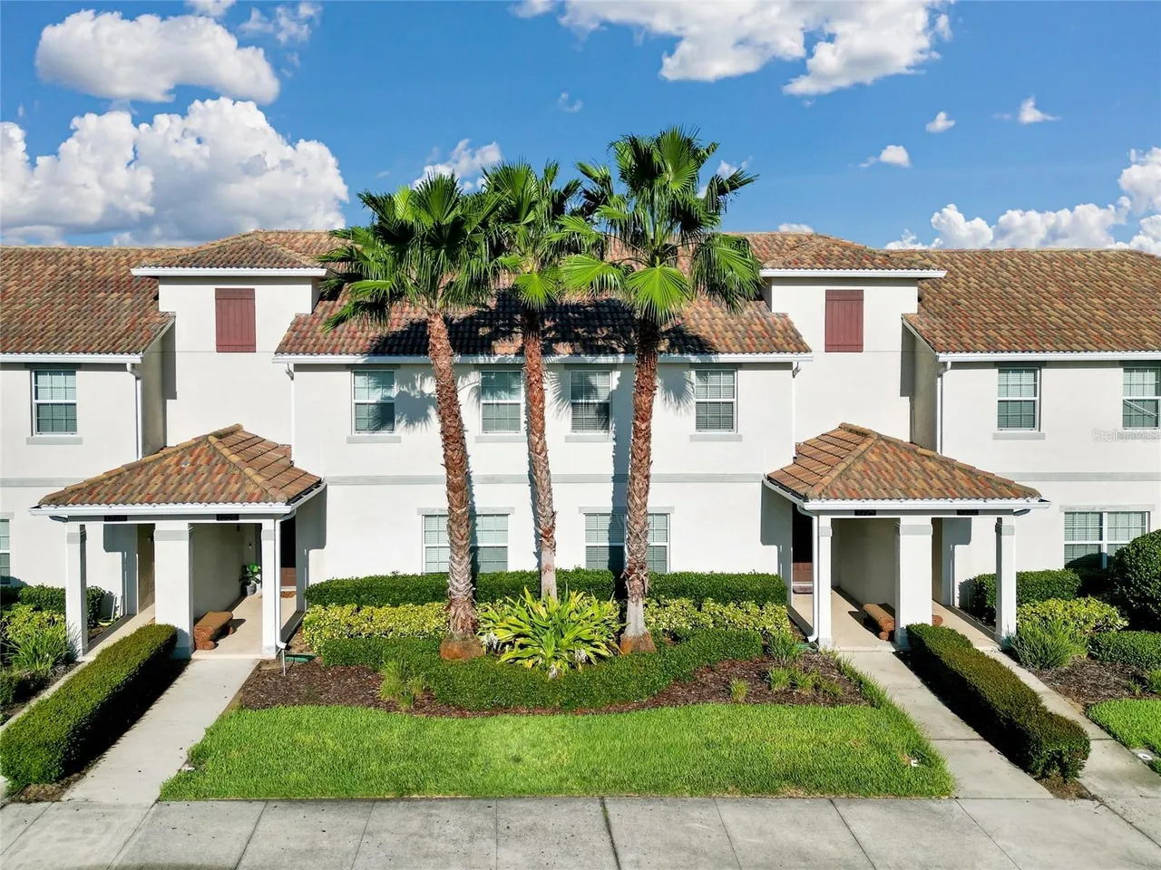 Slide show image of the Orlando Florida Home for Sale 03