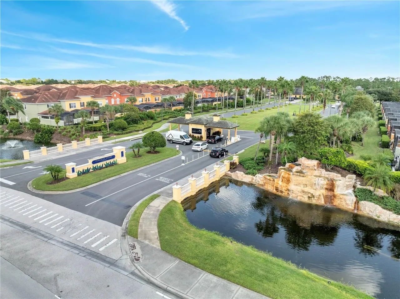 Slide show image of the Orlando Florida Home for Sale 49