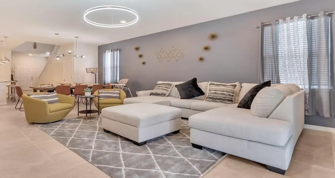 Slide show image of the Orlando Florida Home for Sale 21