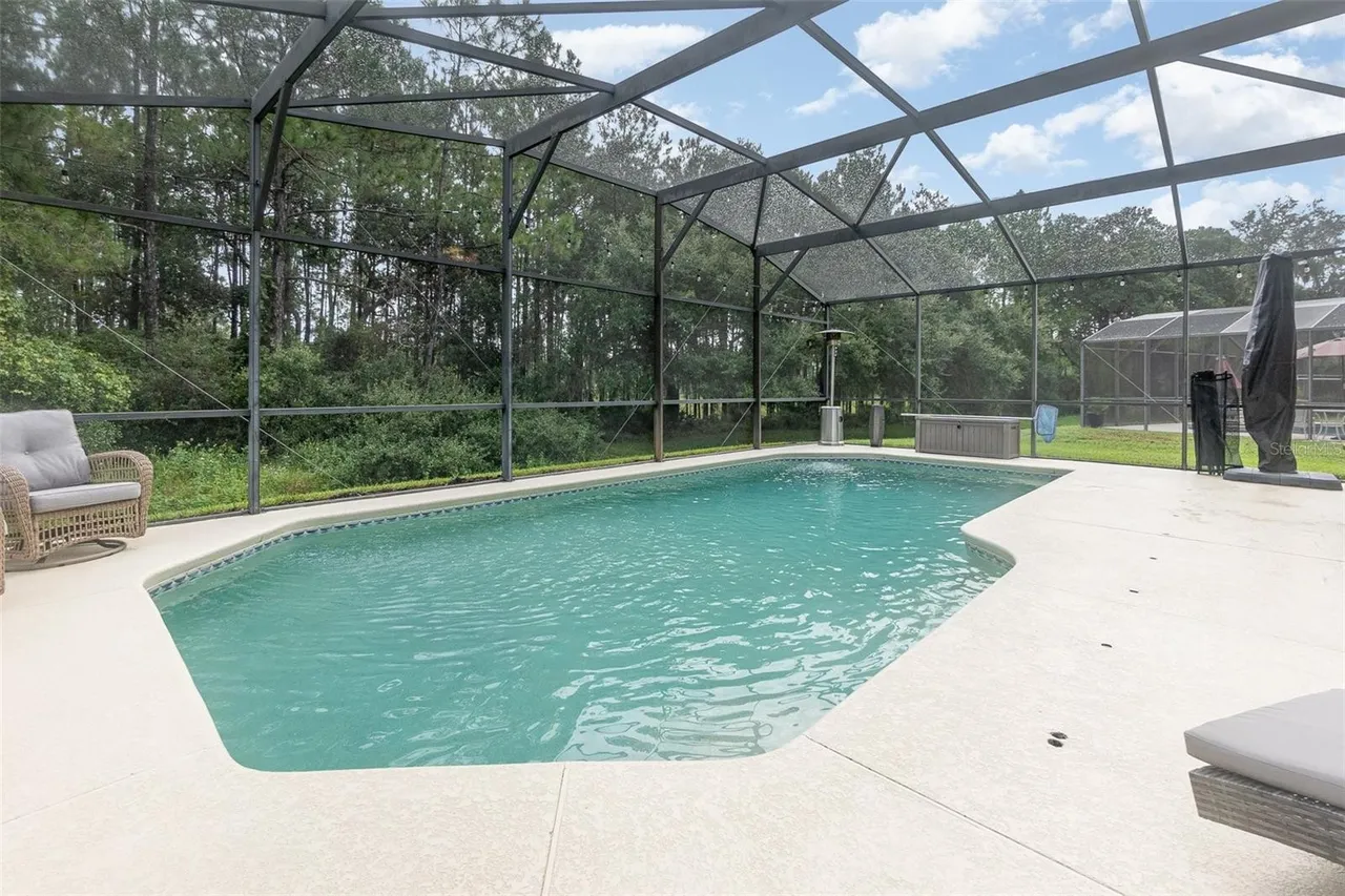 Slide show image of the Orlando Florida Home for Sale 43