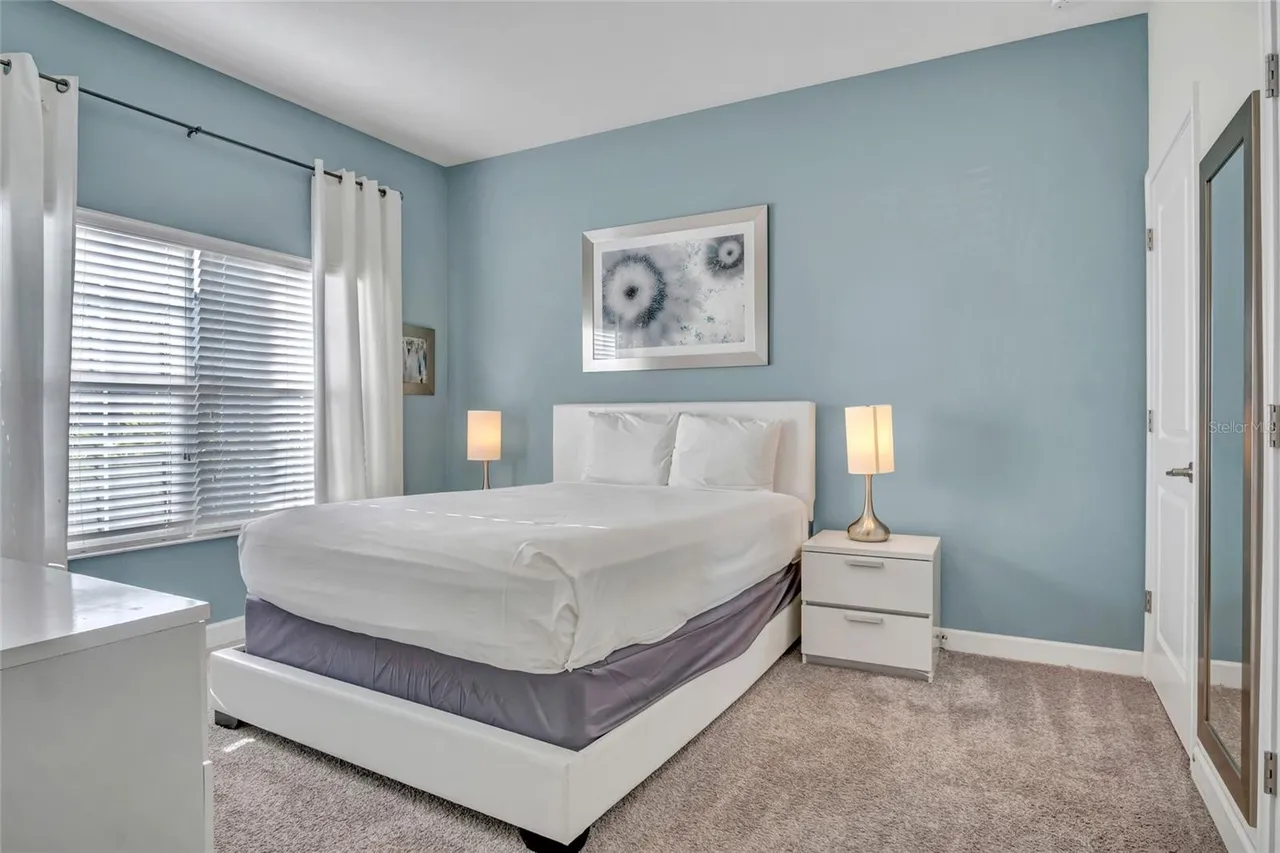 Slide show image of the Orlando Florida Home for Sale 12