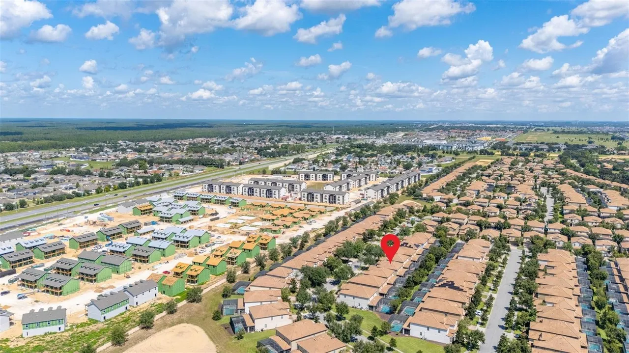 Slide show image of the Orlando Florida Home for Sale 58