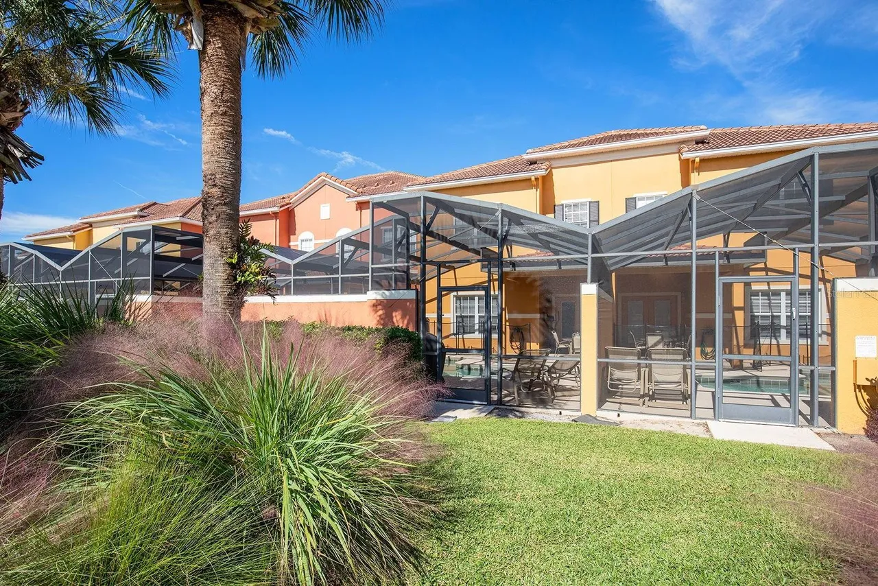 Slide show image of the Orlando Florida Home for Sale 26