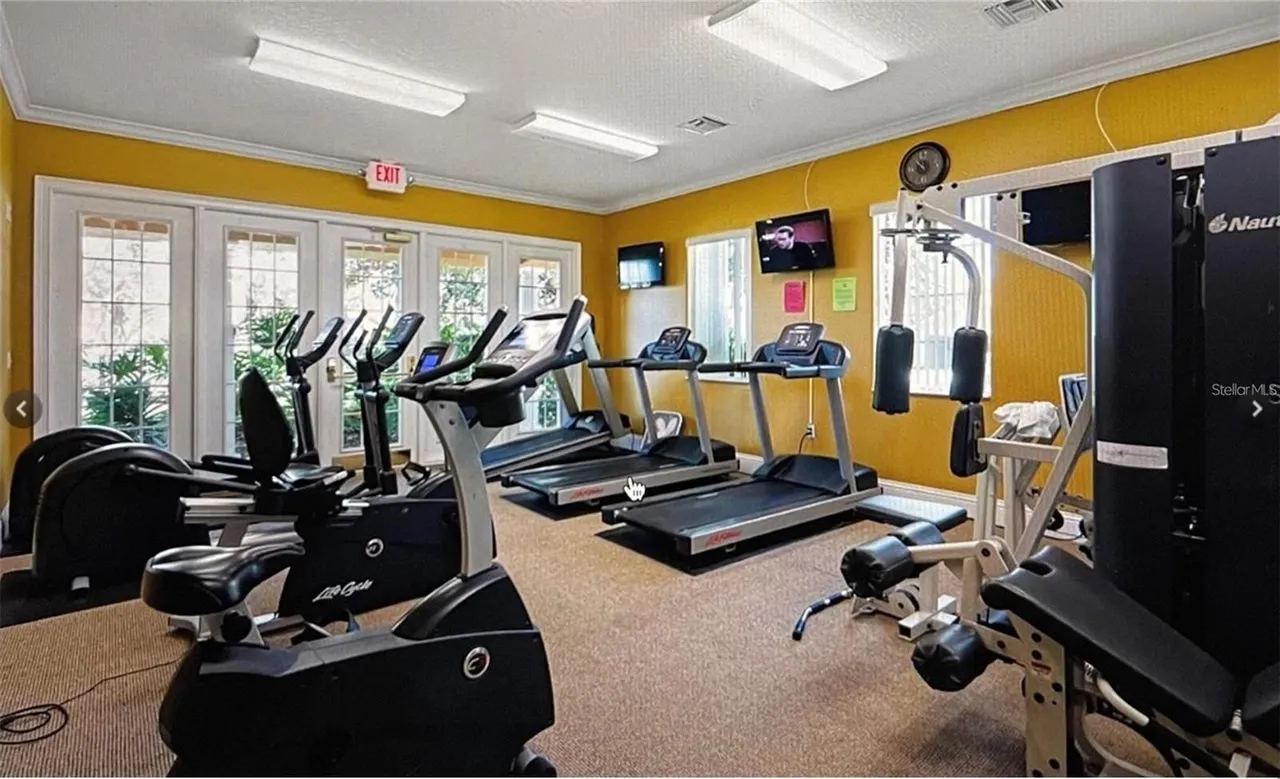 Slide show image of the Orlando Florida Home for Sale 20