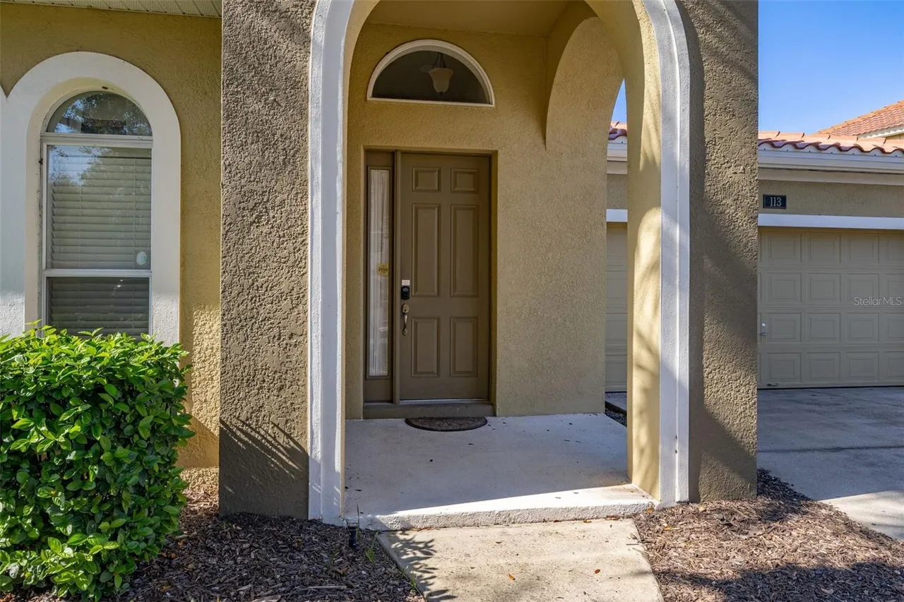 Slide show image of the Orlando Florida Home for Sale 05