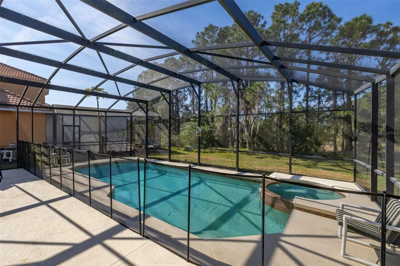 Slide show image of the Orlando Florida Home for Sale 09